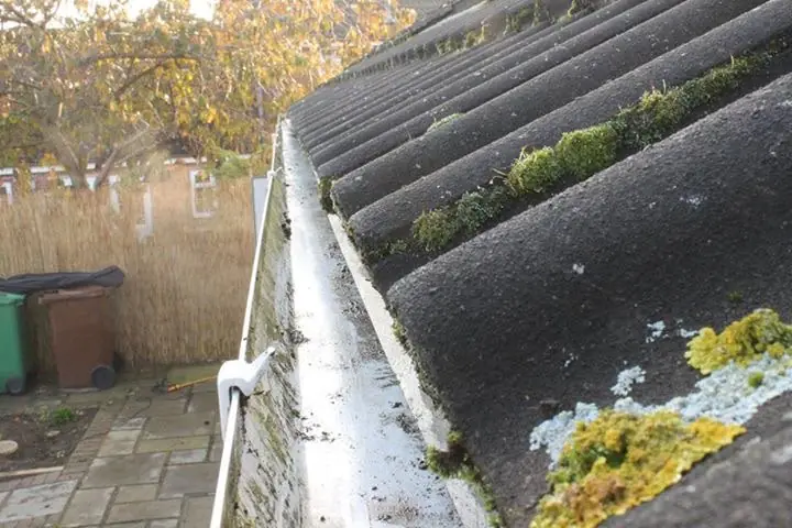 Gutter cleaning by Geyserclean in Milton Keynes, completed work